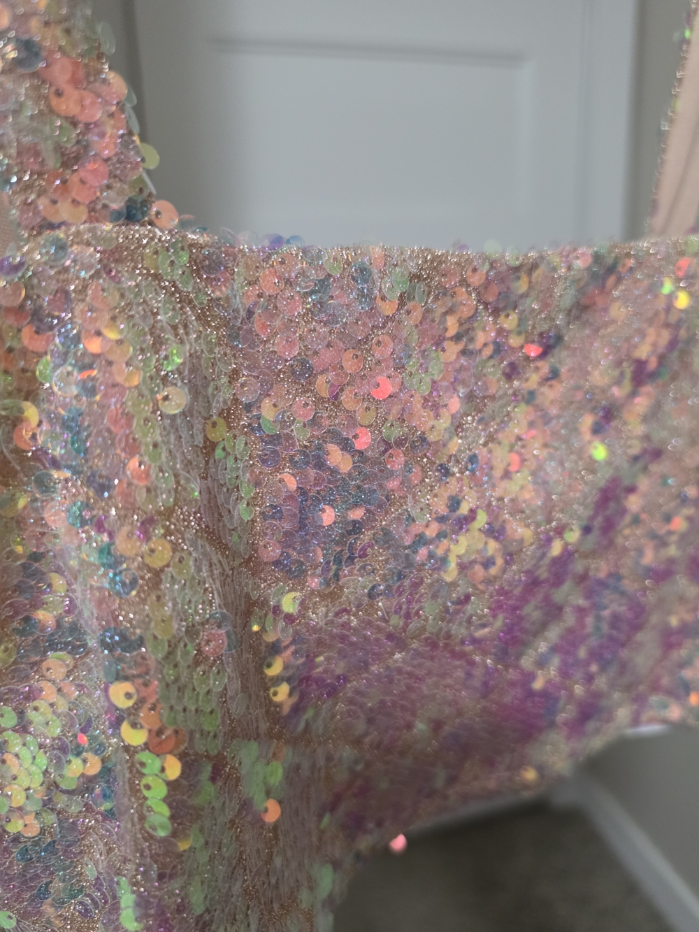Iridescent Pink Sequin Crop Top Large - Picture 4 of 8